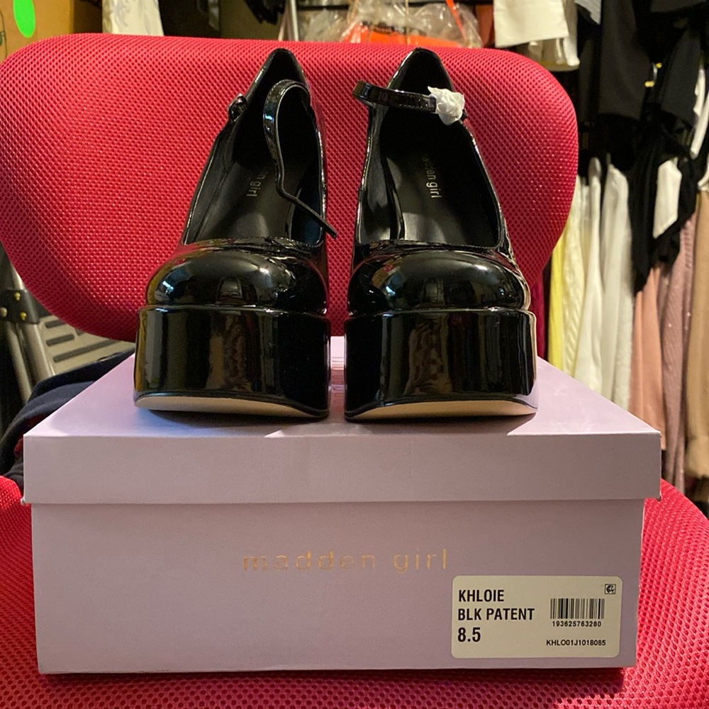 Madden Girl size 8.5 chunky heels